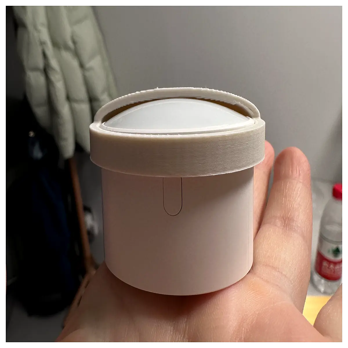 mijia smart hat with embedded motion sensor for home automation and security monitoring
