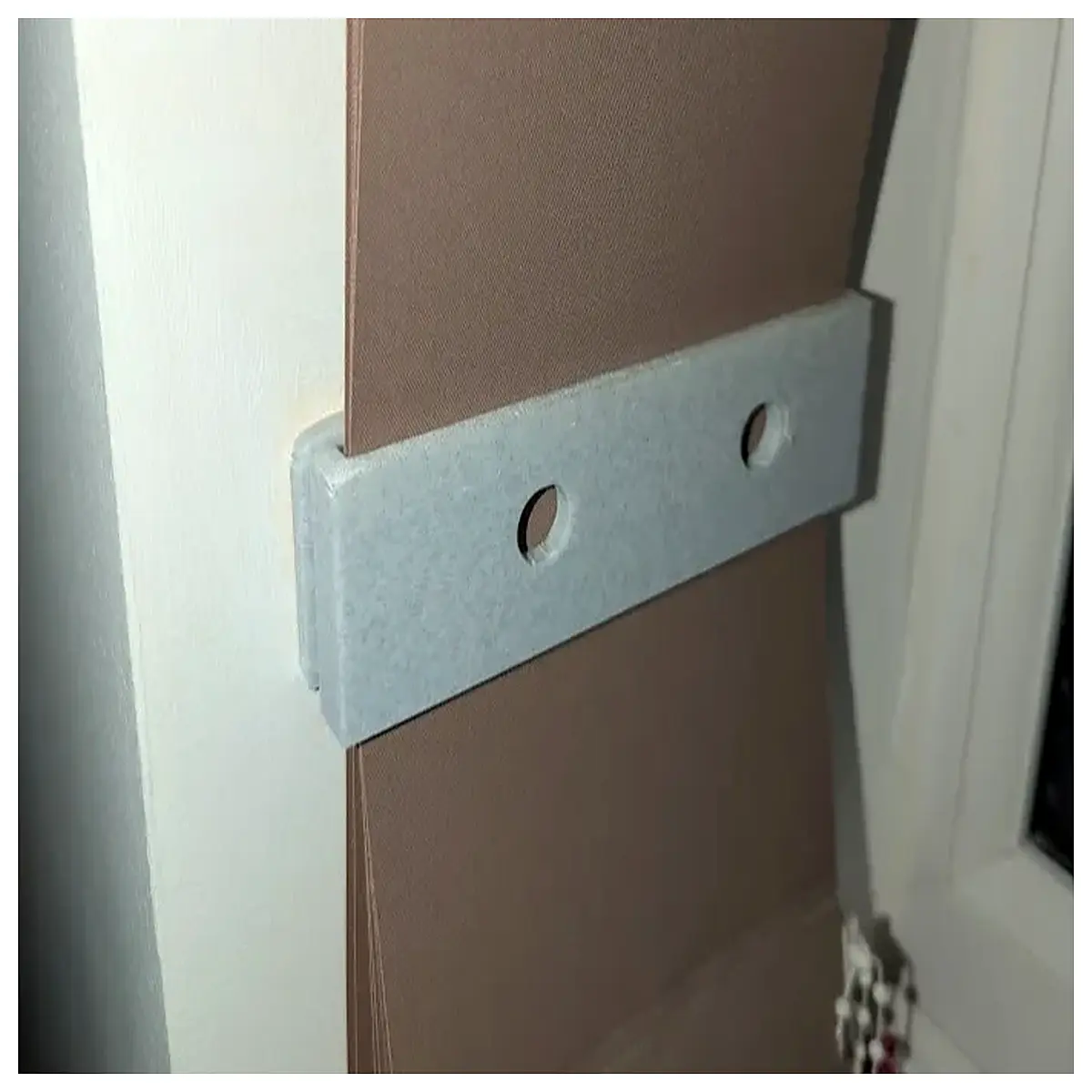 vertical blind clip holder stabilizer bracket for slat alignment and cord management