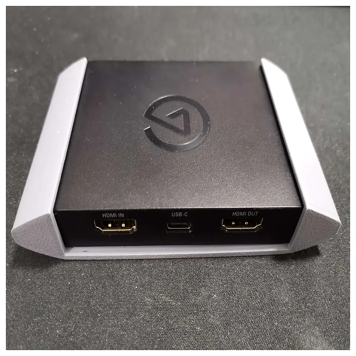 elgato hd60x desktop mount bracket for capture card setup