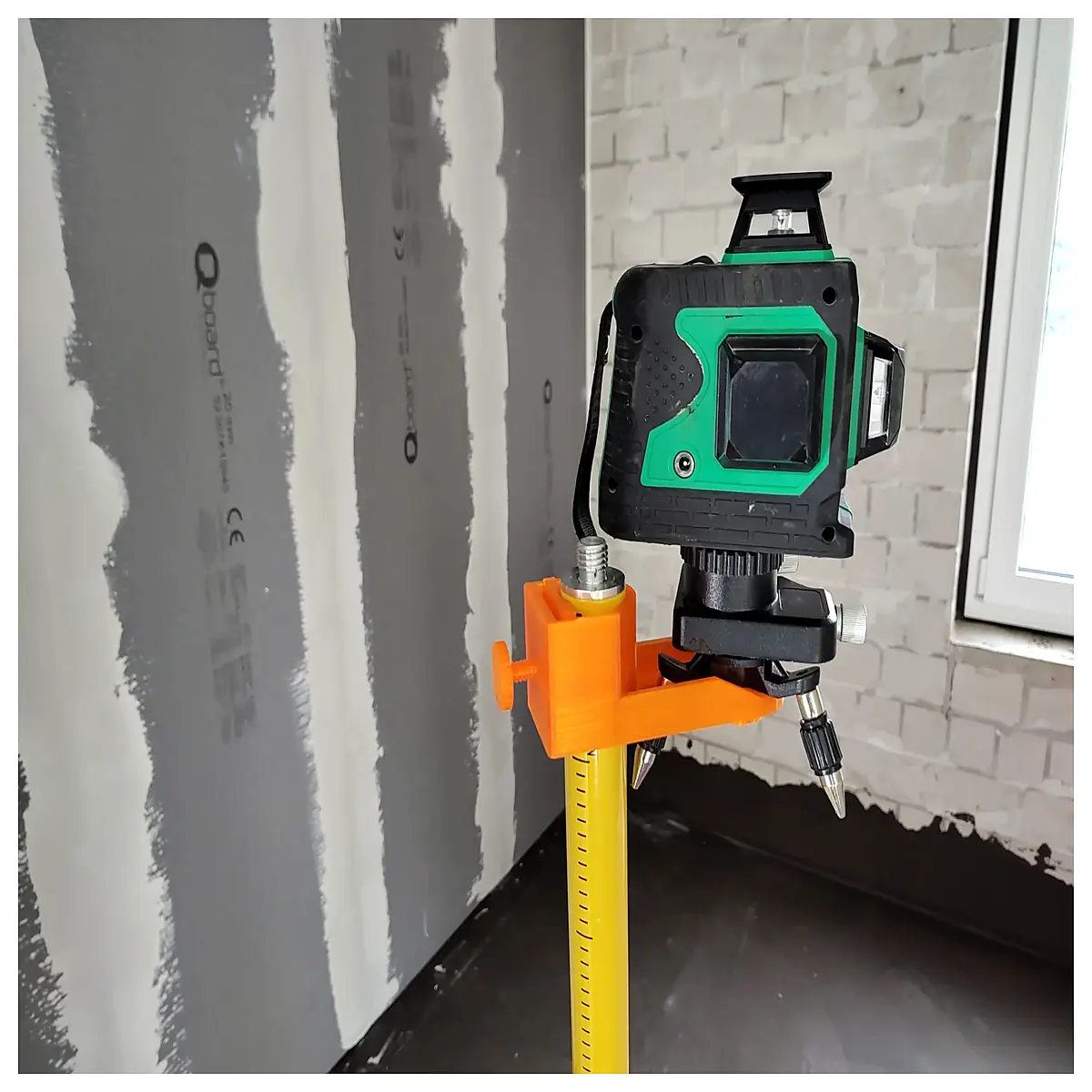 laser level v3 reinforced duty tripod mount for construction leveling