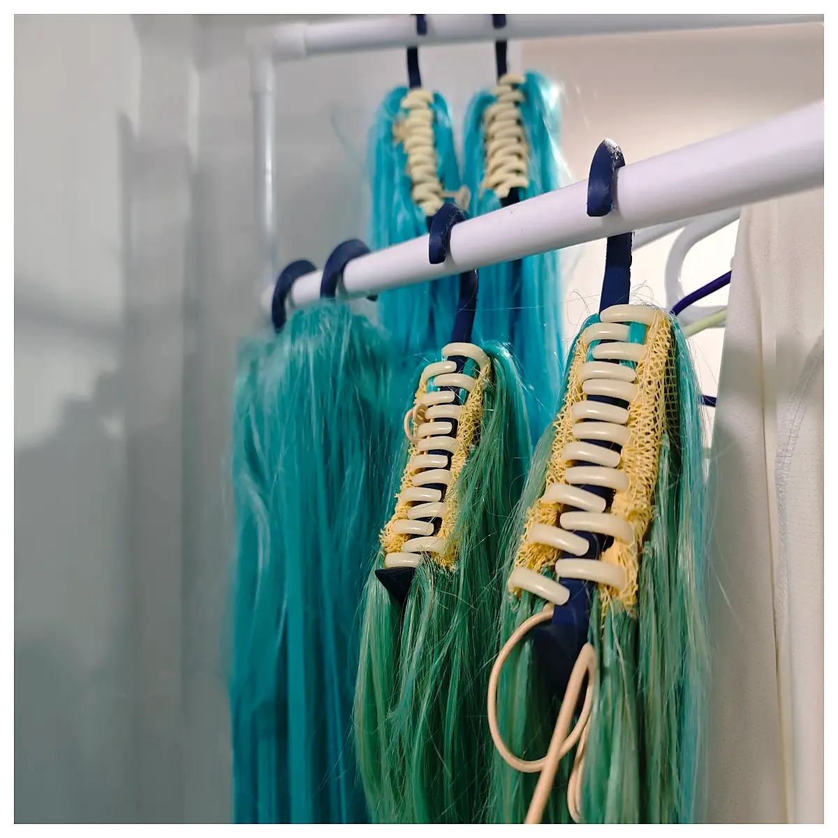 wigs hooks for cosplay double ponytails hair clips to hold pigtails in place without damaging roots