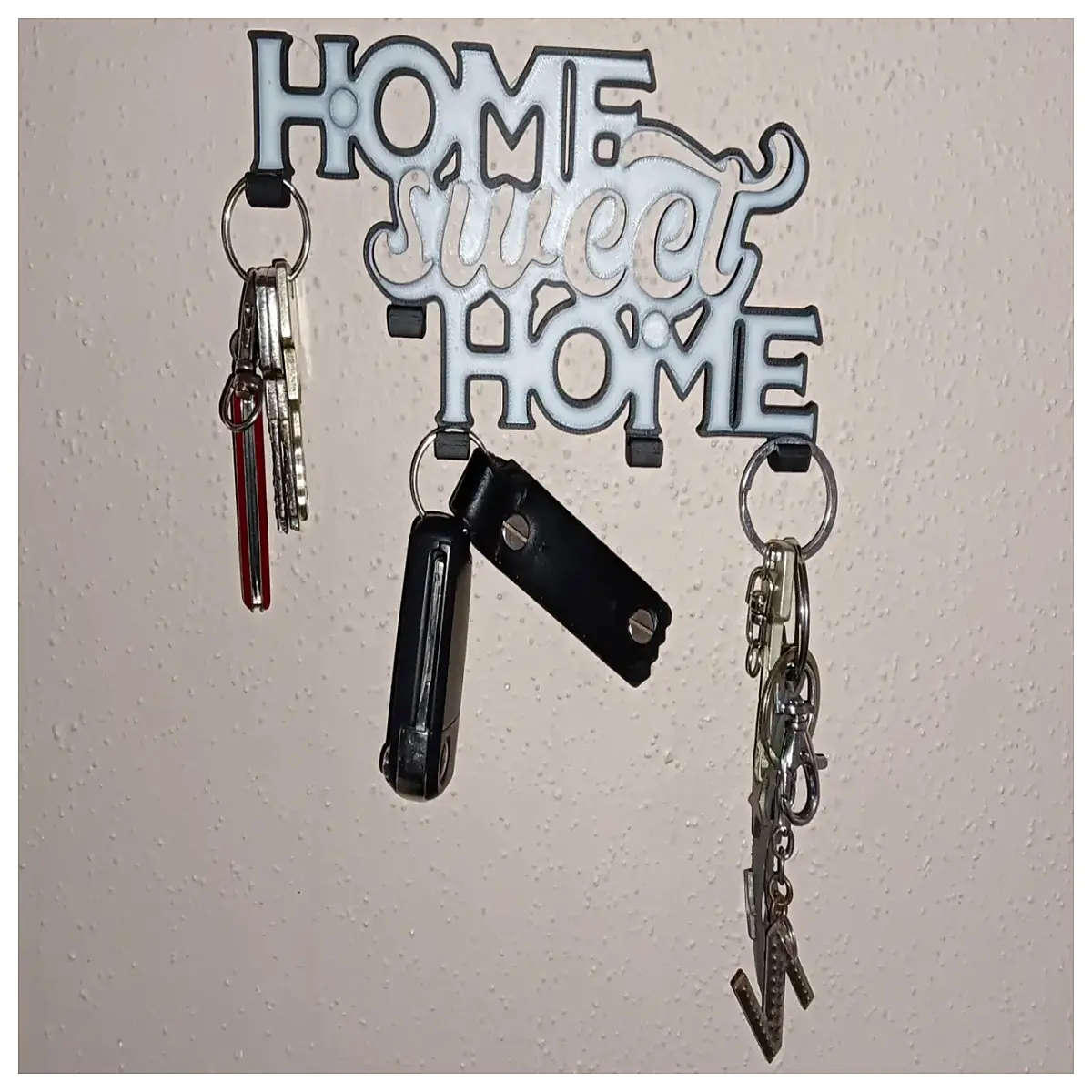 wall mounted key holder organizer with hooks for entryway home decor storage rack