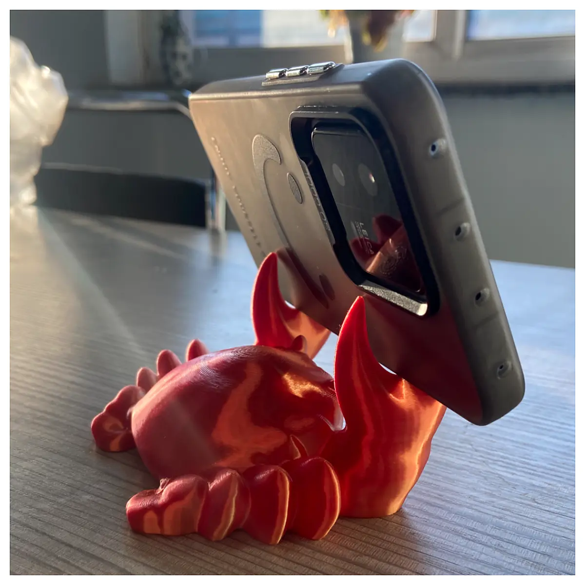 crab shaped phone holder non slip desktop grip for watching videos gaming live stream accessory