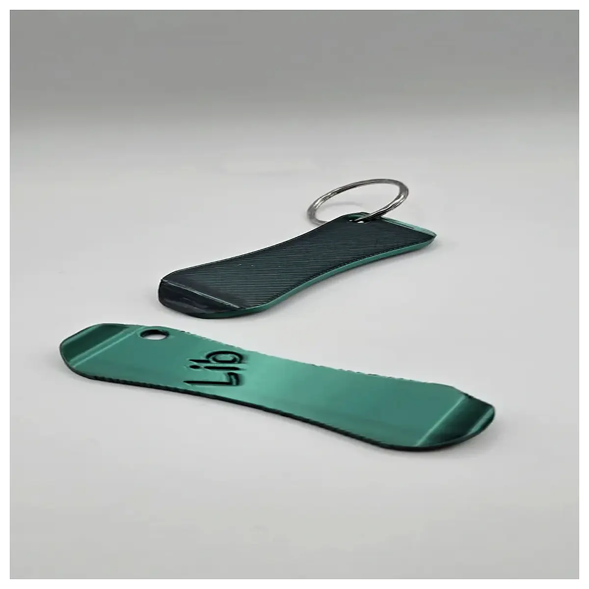 ski resort keychain snowboarder gift metal souvenir ski holiday accessory