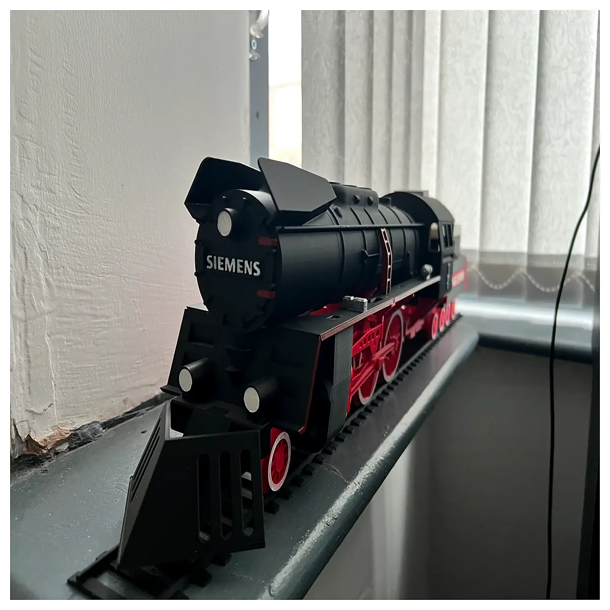 diecast steam locomotive toy for boys large scale train set collectible