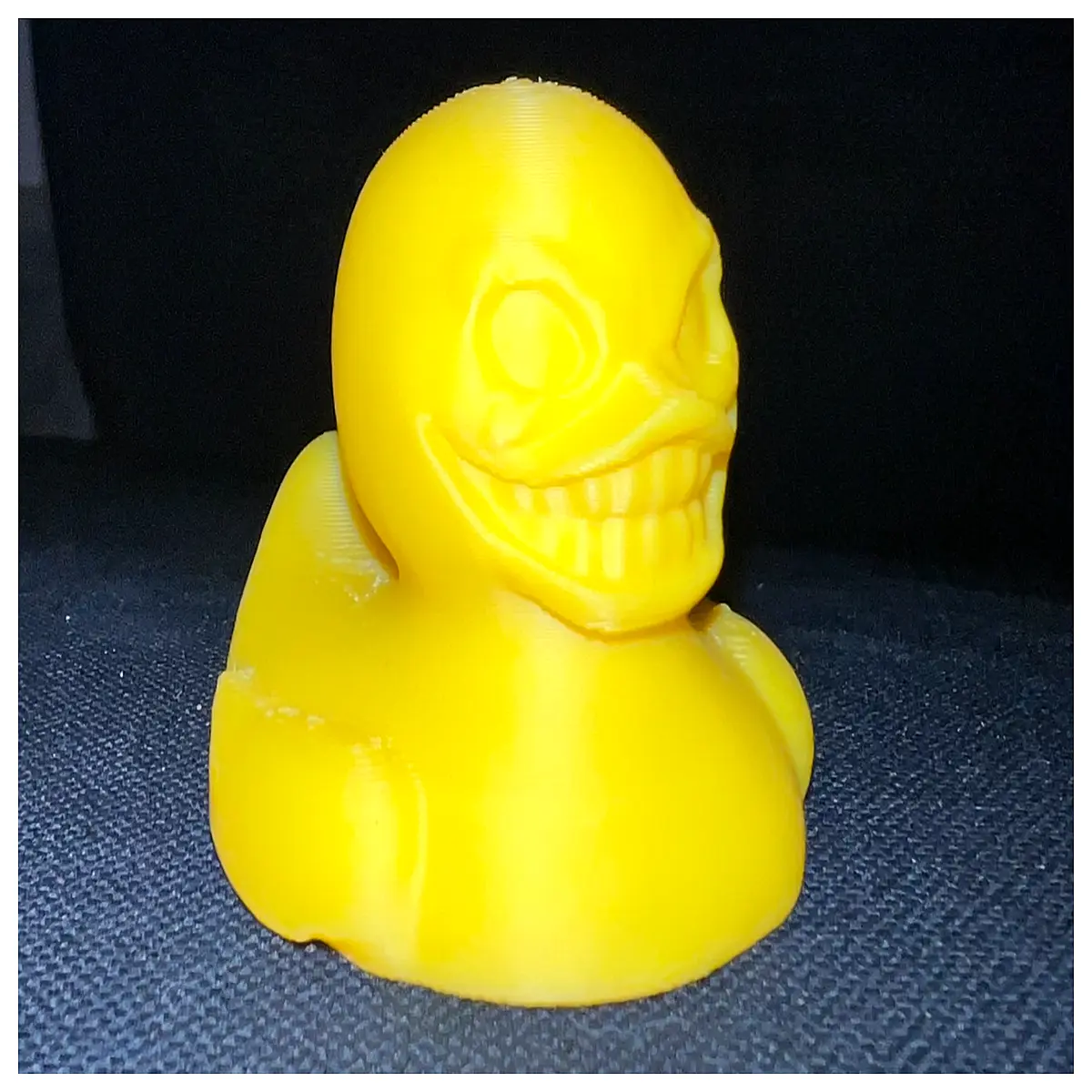 horror rubber duck with sharp teeth creepy bath toy for adults scary joke gift tooth ducky funny bathroom decor