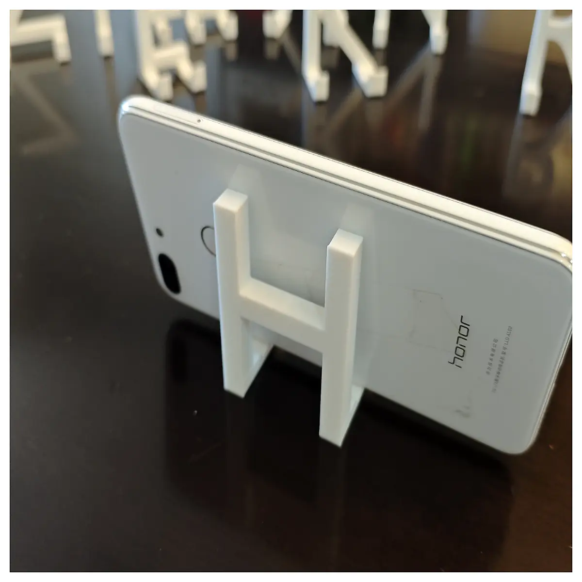 minimalist phone horizontal vertical h letter print no support desk holder