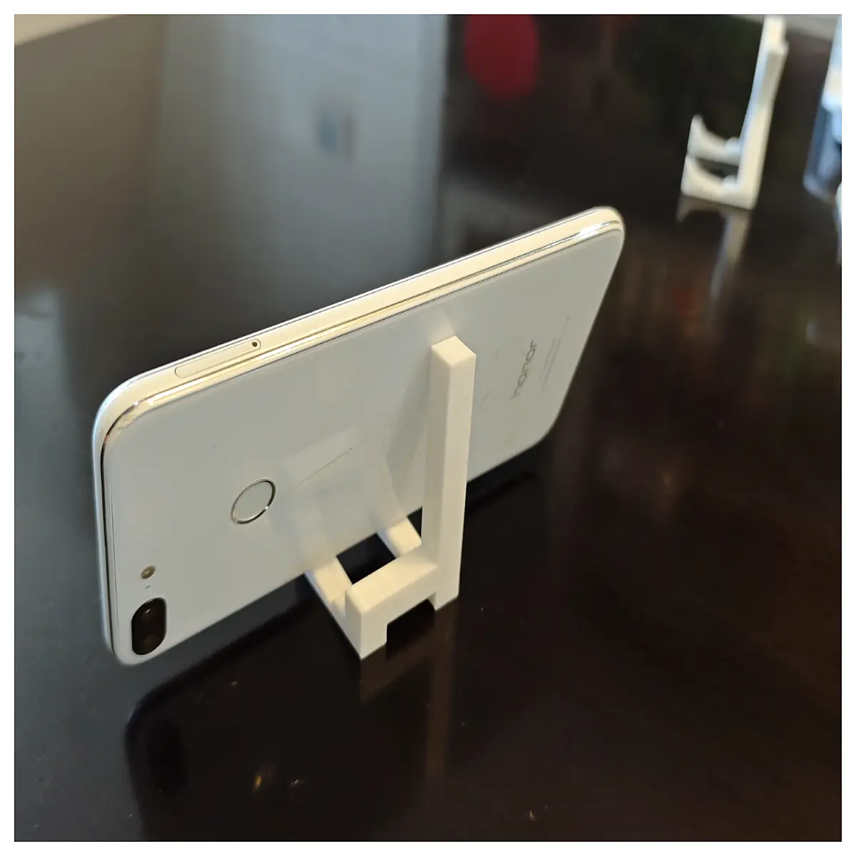 minimalist phone horizontal vertical l letter printed no support desktop holder for