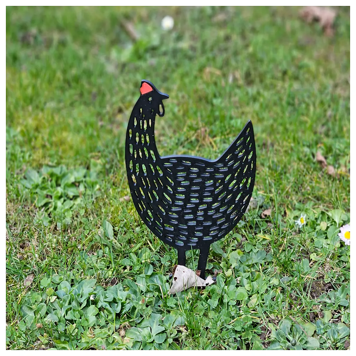 outdoor garden statue hen chicken yard decor animal sculpture lawn ornament