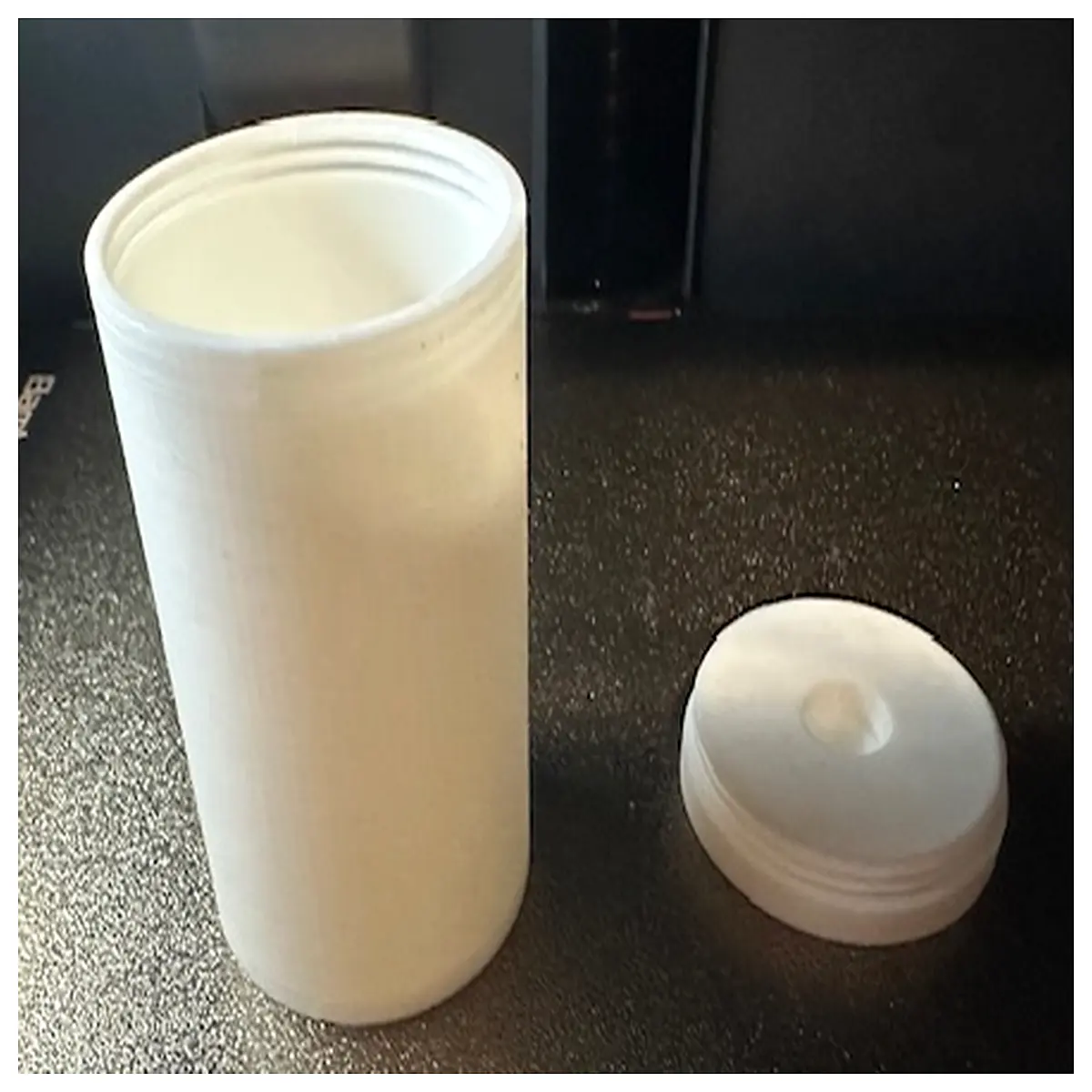 tall vial with internal thread for maker chip storage