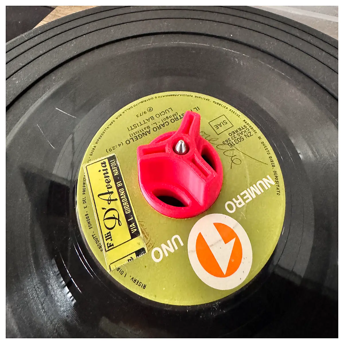 vinyl record adapter sleeve 33 to 45 rpm converter plastic center hole reducer for turntable spindle