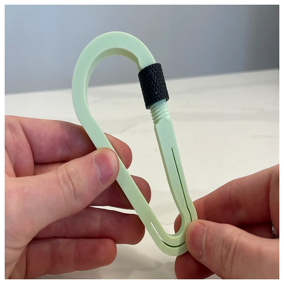 duty carabiner locking screw gate aluminum climbing gear outdoor hiking safety equipment