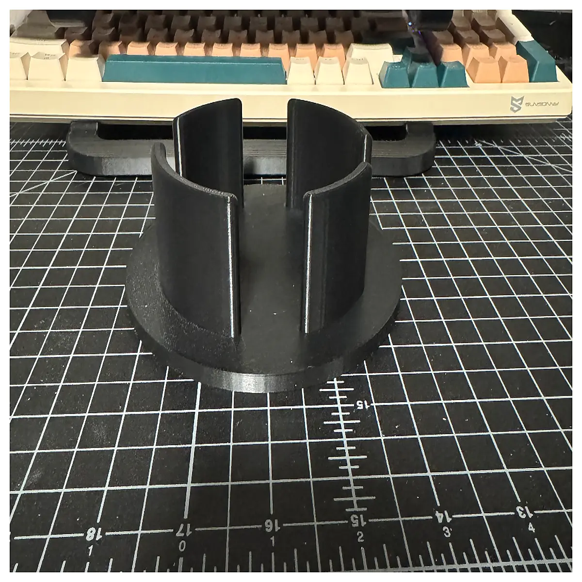 anti spill cup holder for car leak proof drink coaster non slip beverage tray organizer spill proof bottle mat