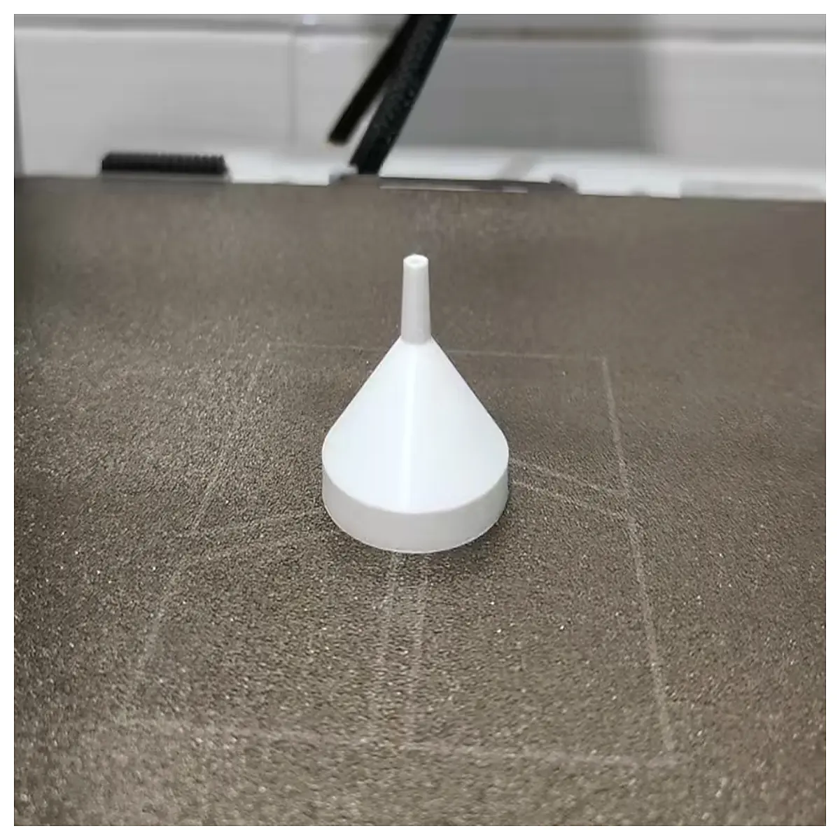 mini precision pouring funnel for lab chemistry small mouth bottle filling tool
