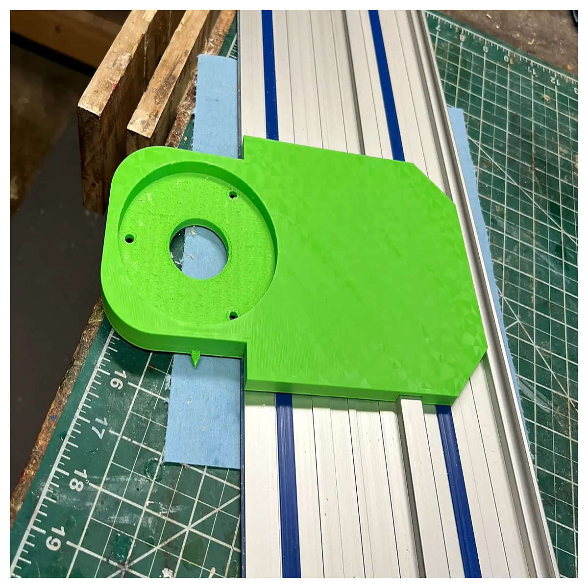 router adapter for kreg track system compatible jig guide rail mounting plate