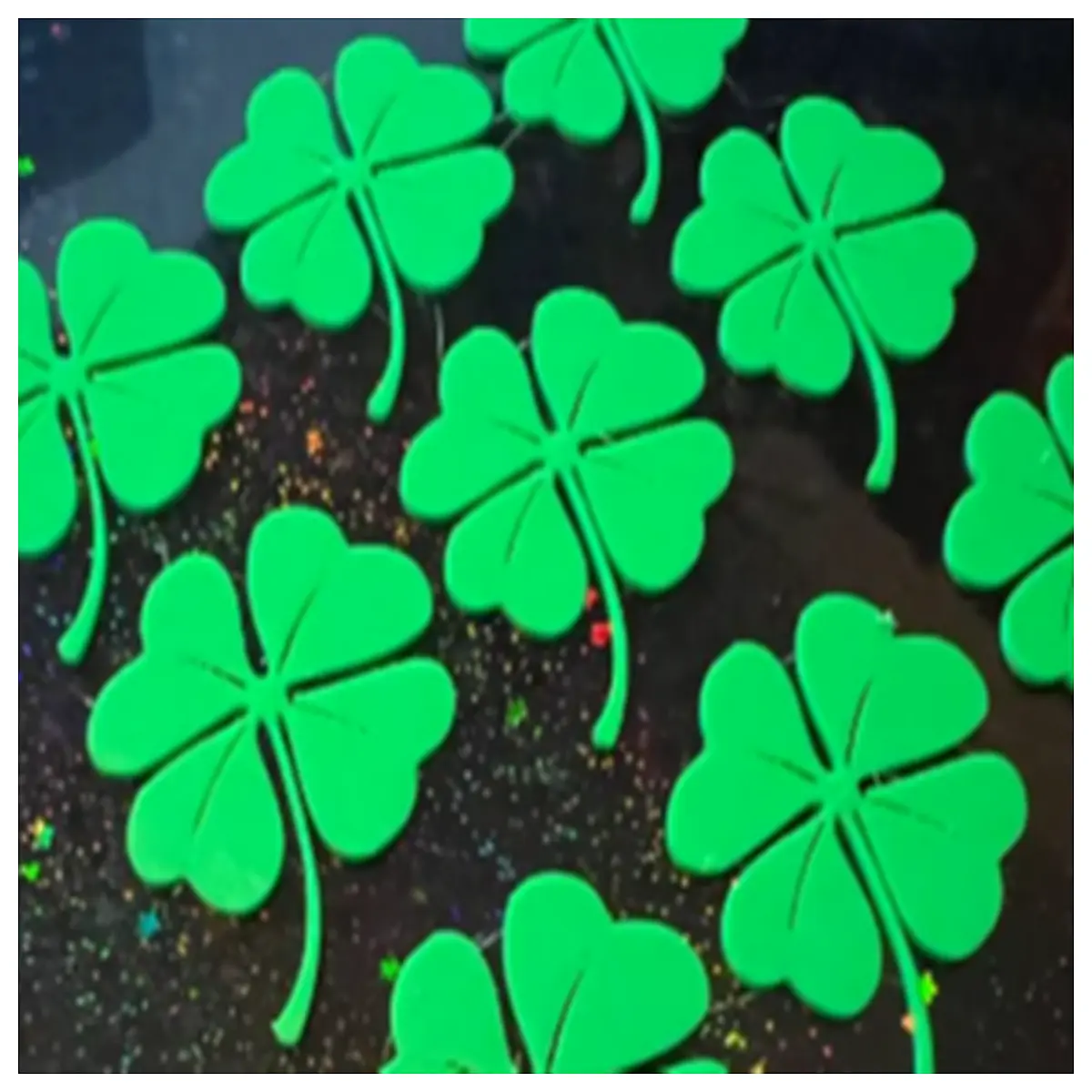 four leaf charm pendant necklace luck shamrock keychain accessory lucky green decor
