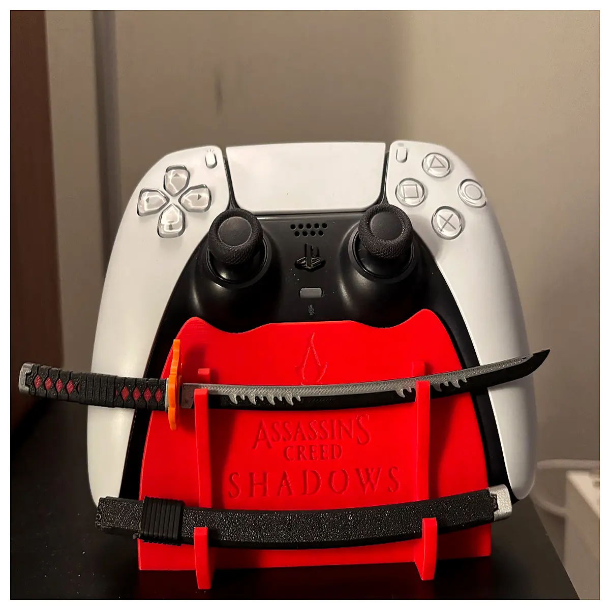 ps5 controller holder dock assassin s creed valhalla themed gaming accessory desk organizer