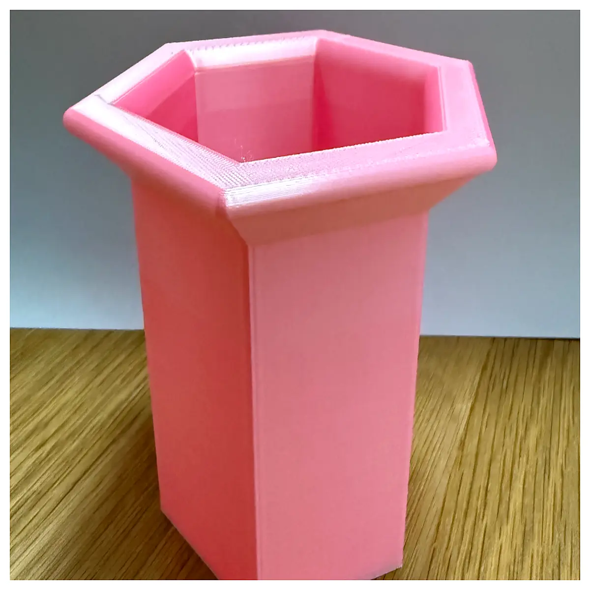 hexagon planter pot no stakes needed self supporting geometric modern indoor outdoor plant container for succulents flowers