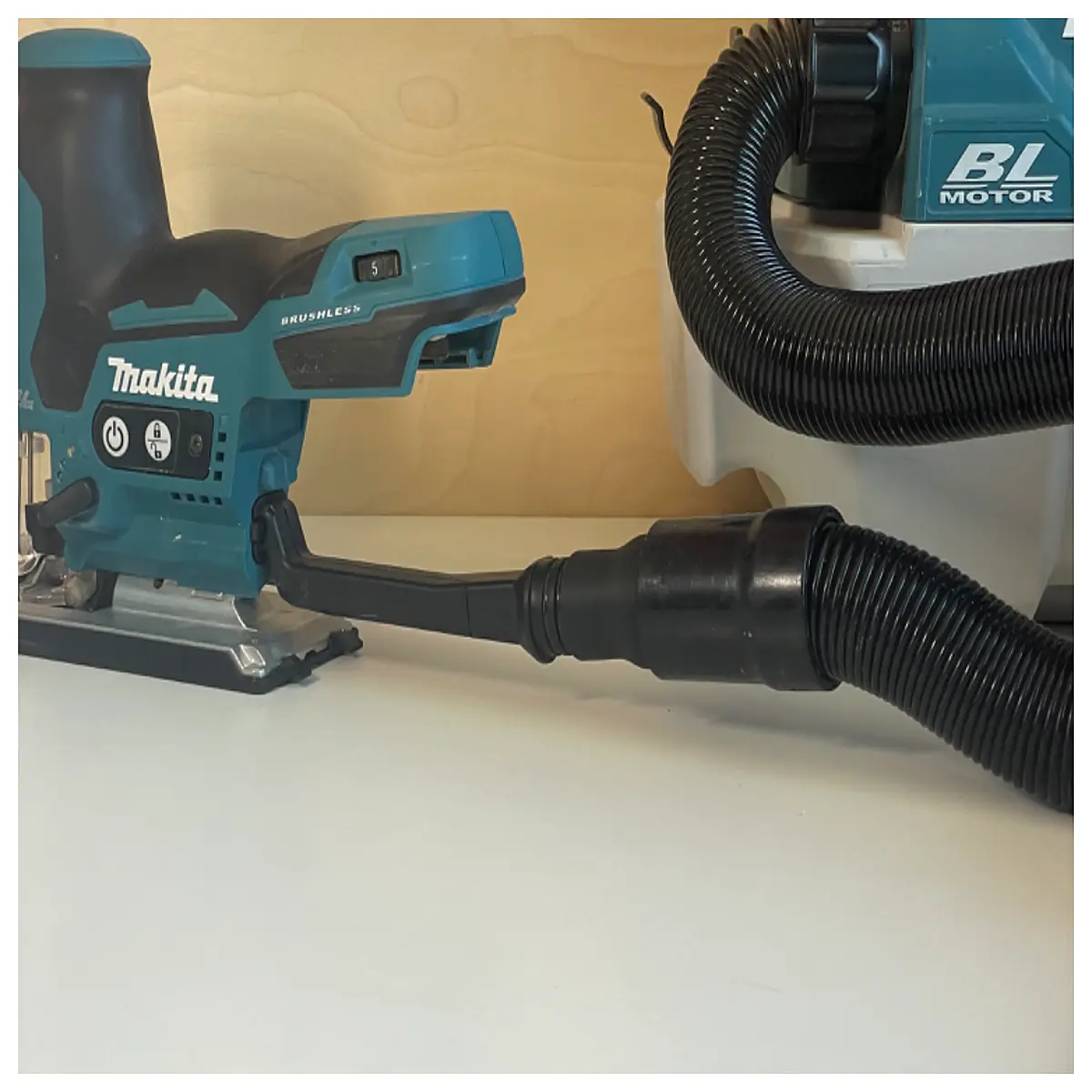 makita jigsaw to vacuum hose adapter extraction compatible with makita vacuums for woodworking debris collection