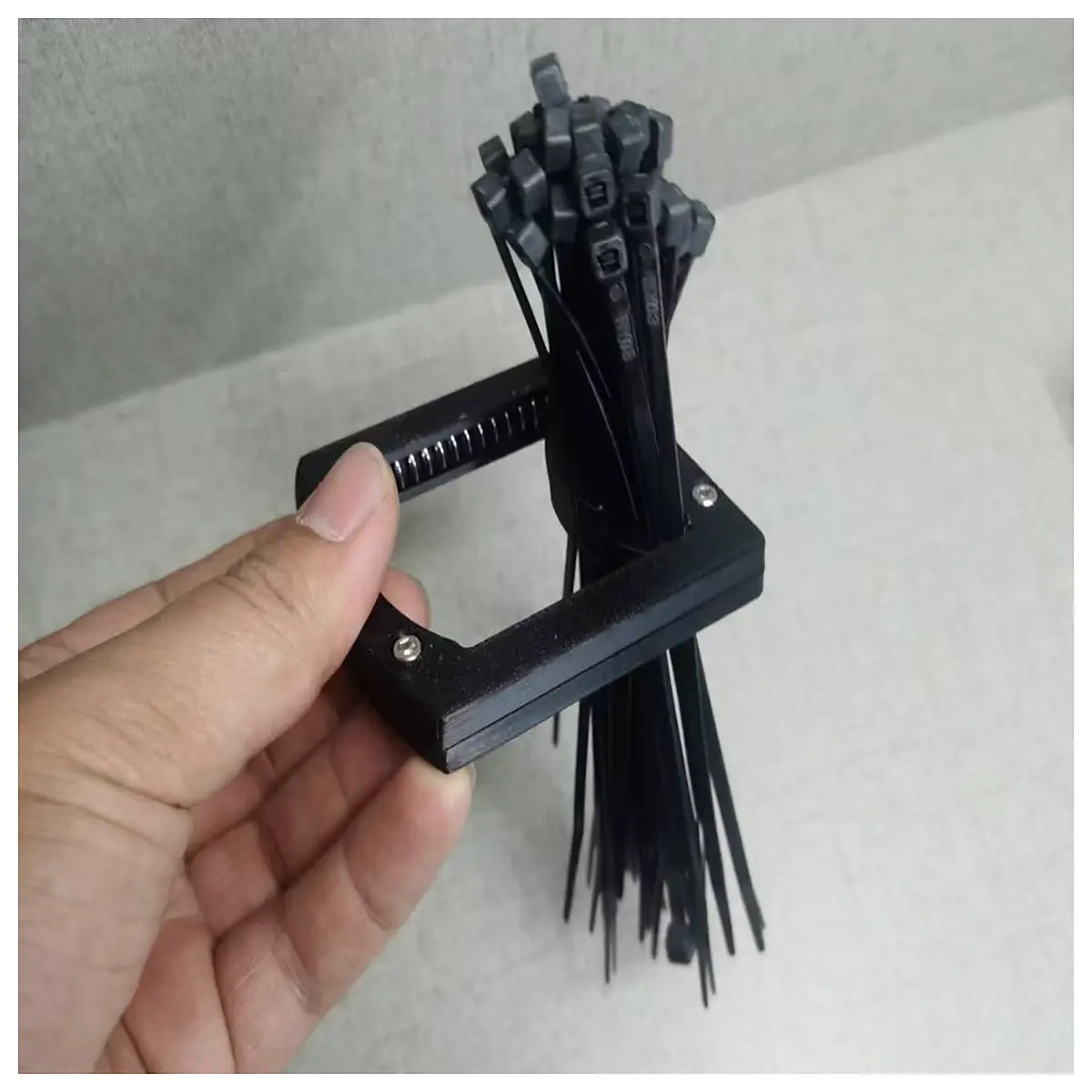 duty cable ties self locking plastic zip ties for wire management bundling organizer black white red blue bulk pack