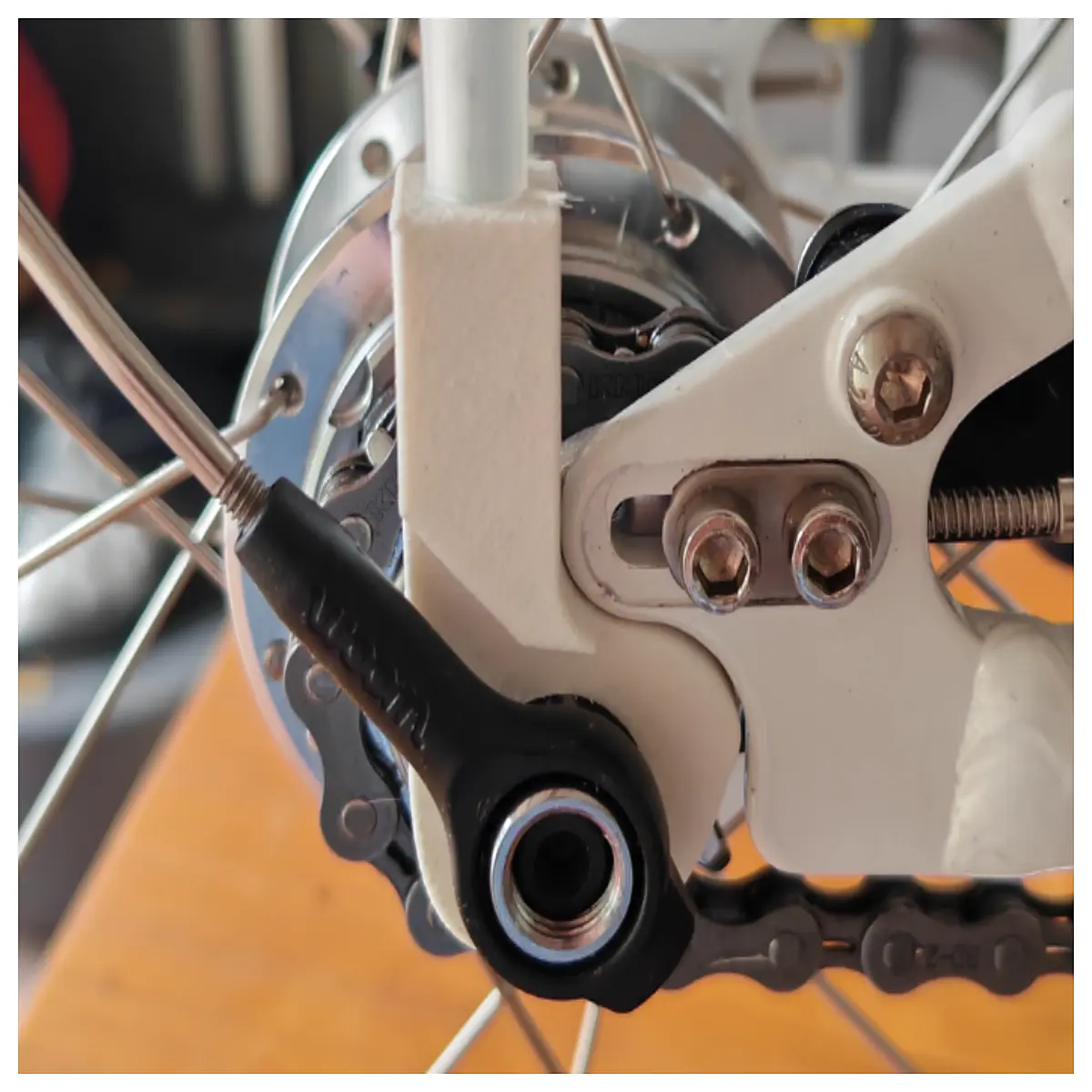 bike flag mount with mudguard for kids bicycle safety accessory