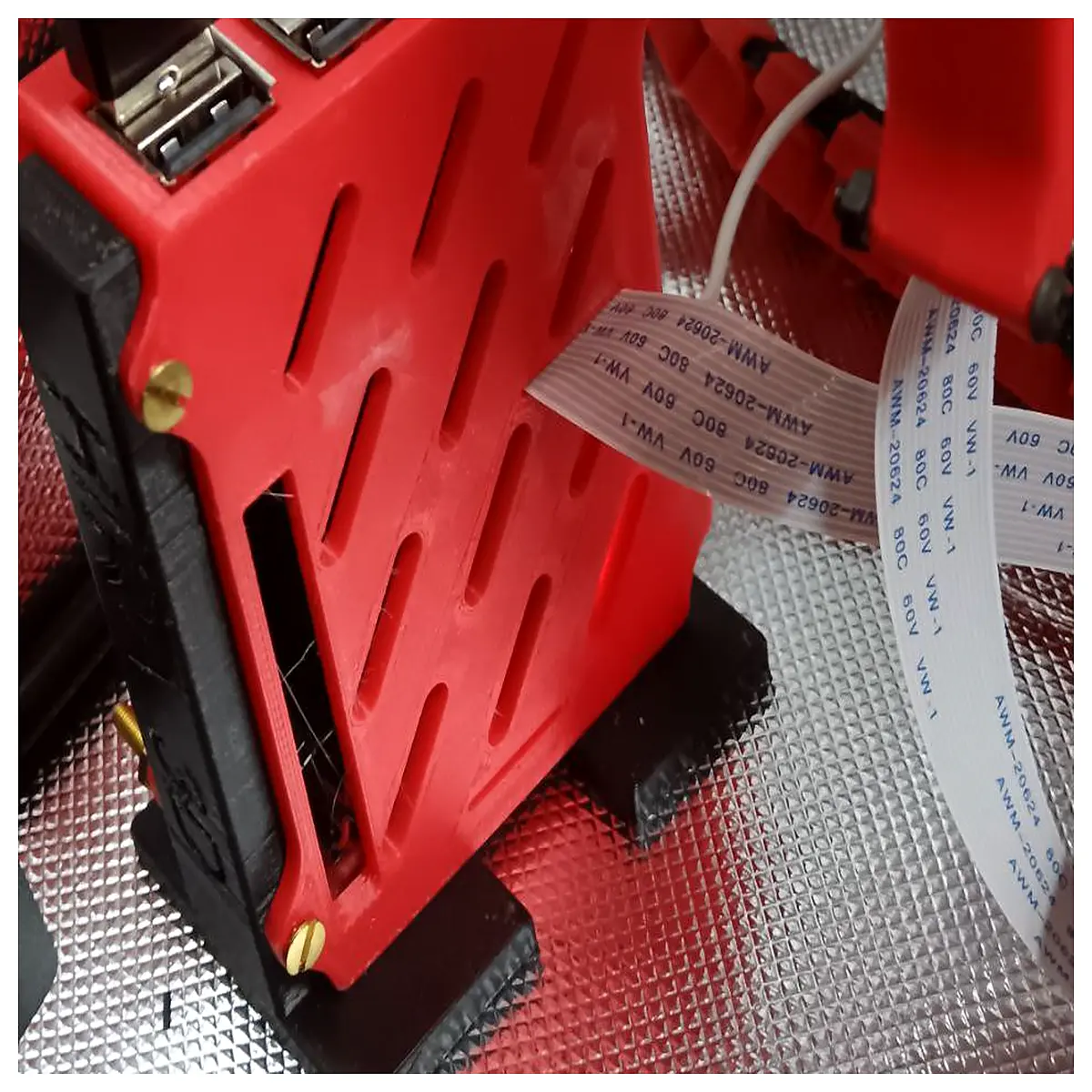raspberry pi 3 b vertical mount holder bracket case cooling compatible