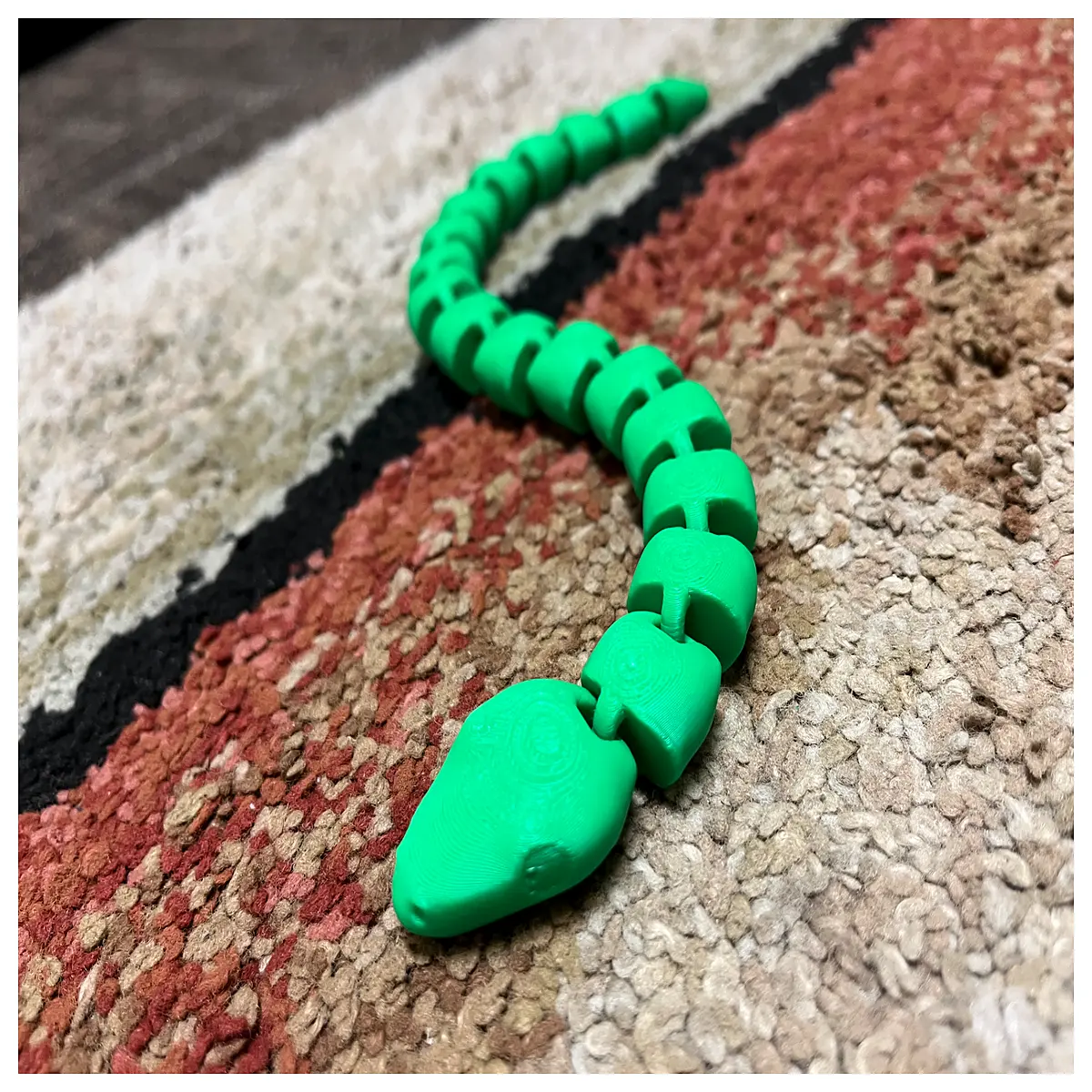 fidget snake toy with movable joints for stress relief and anxiety reduction