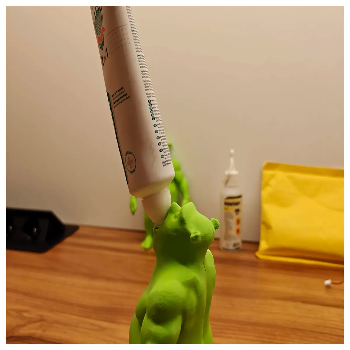 elmex toothpaste adapter for donkey dispenser replacement part