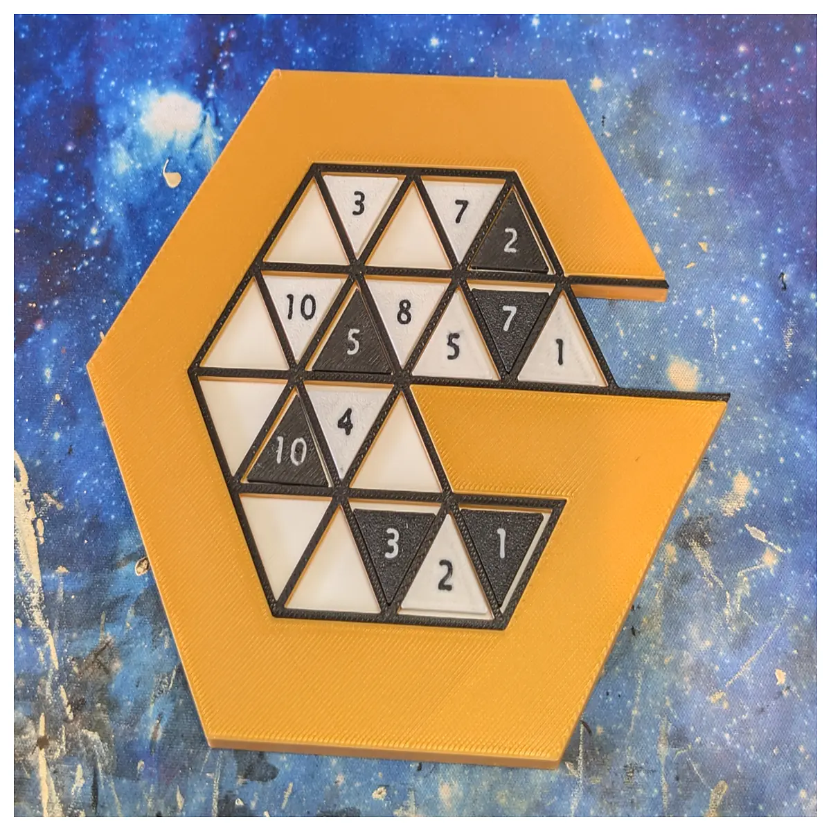 golden triangle genius game board puzzle strategy family fun party