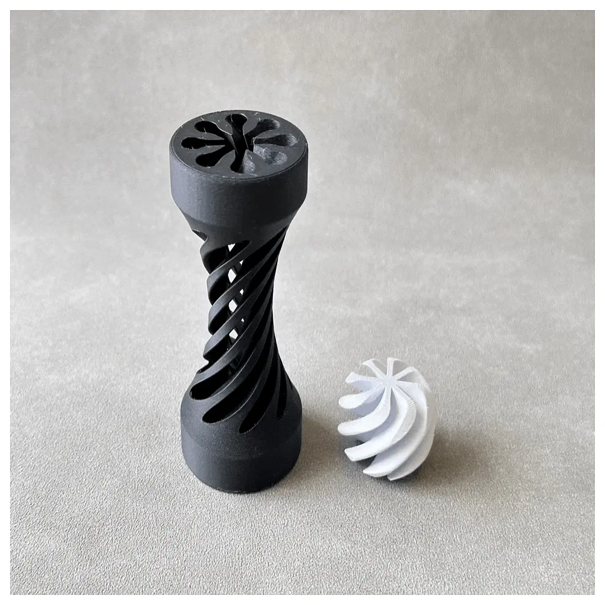 spinning fidget ball stress relief toy anti anxiety twist core sensory tool for adults