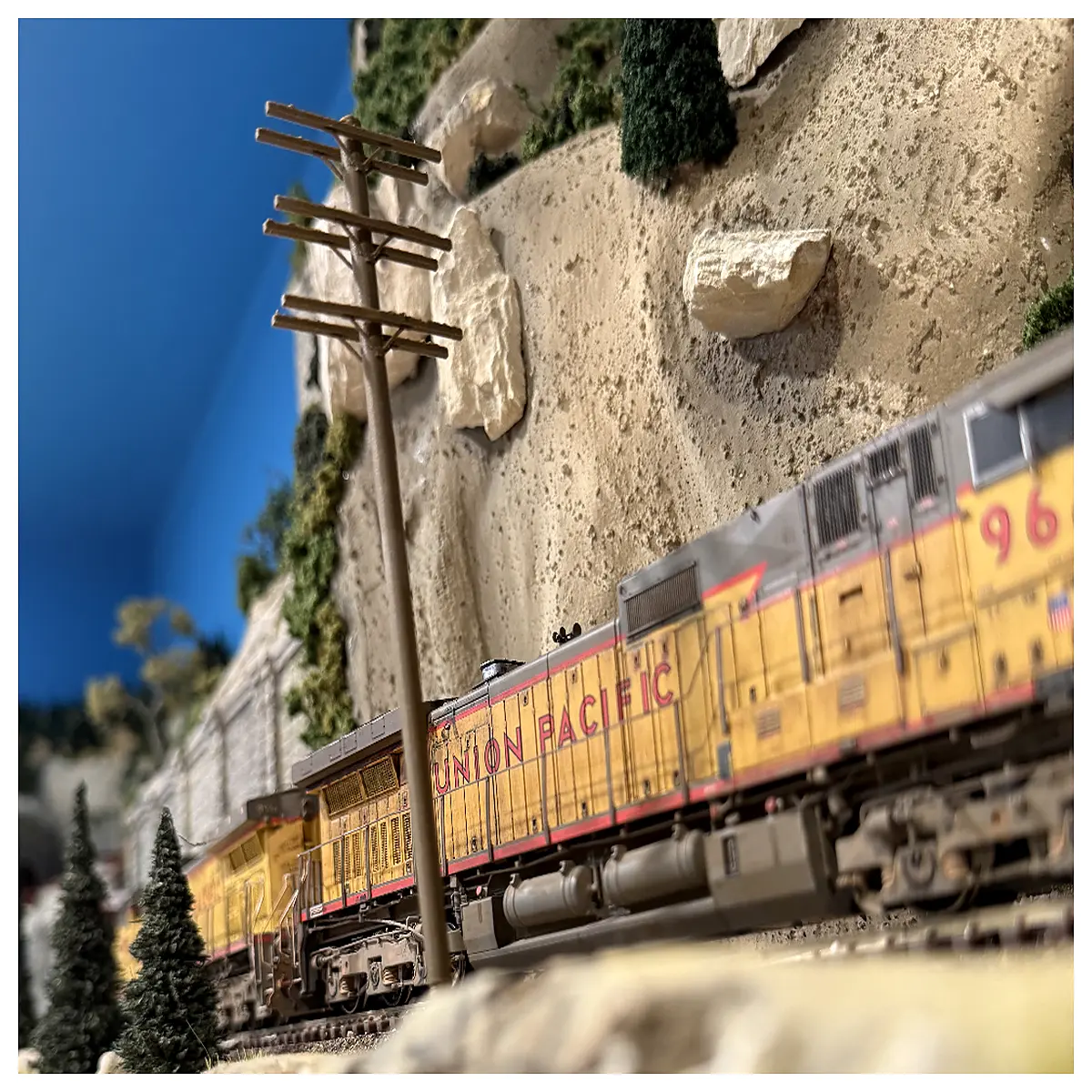ho scale railway accessories wooden utility poles with crossarms 6pcs diy scenery trackside details