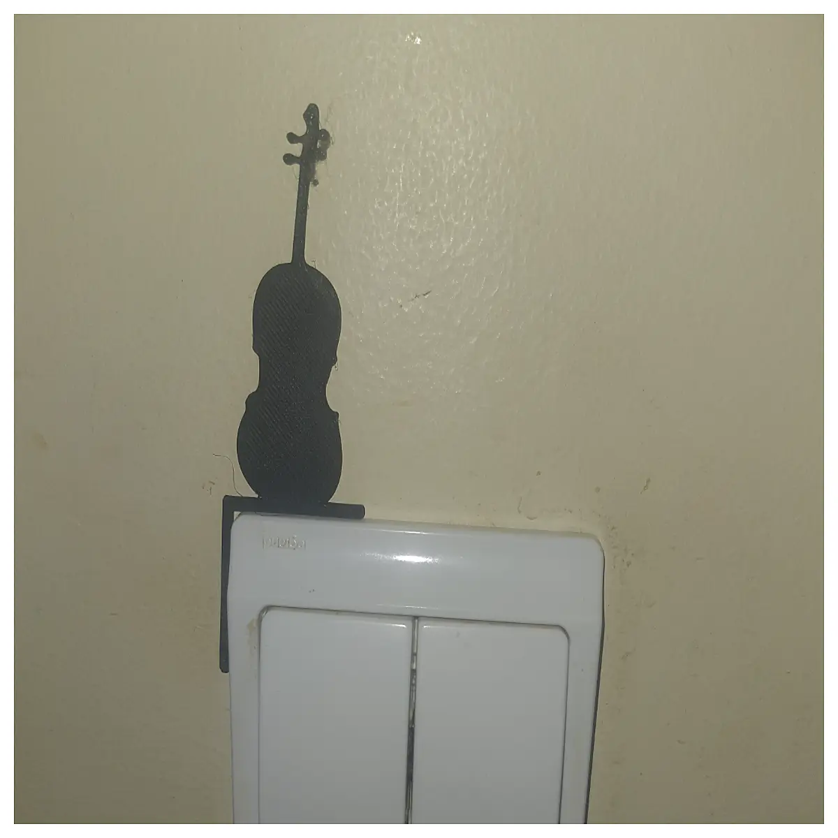 bass guitar corner with duty instrument holder for electric bass