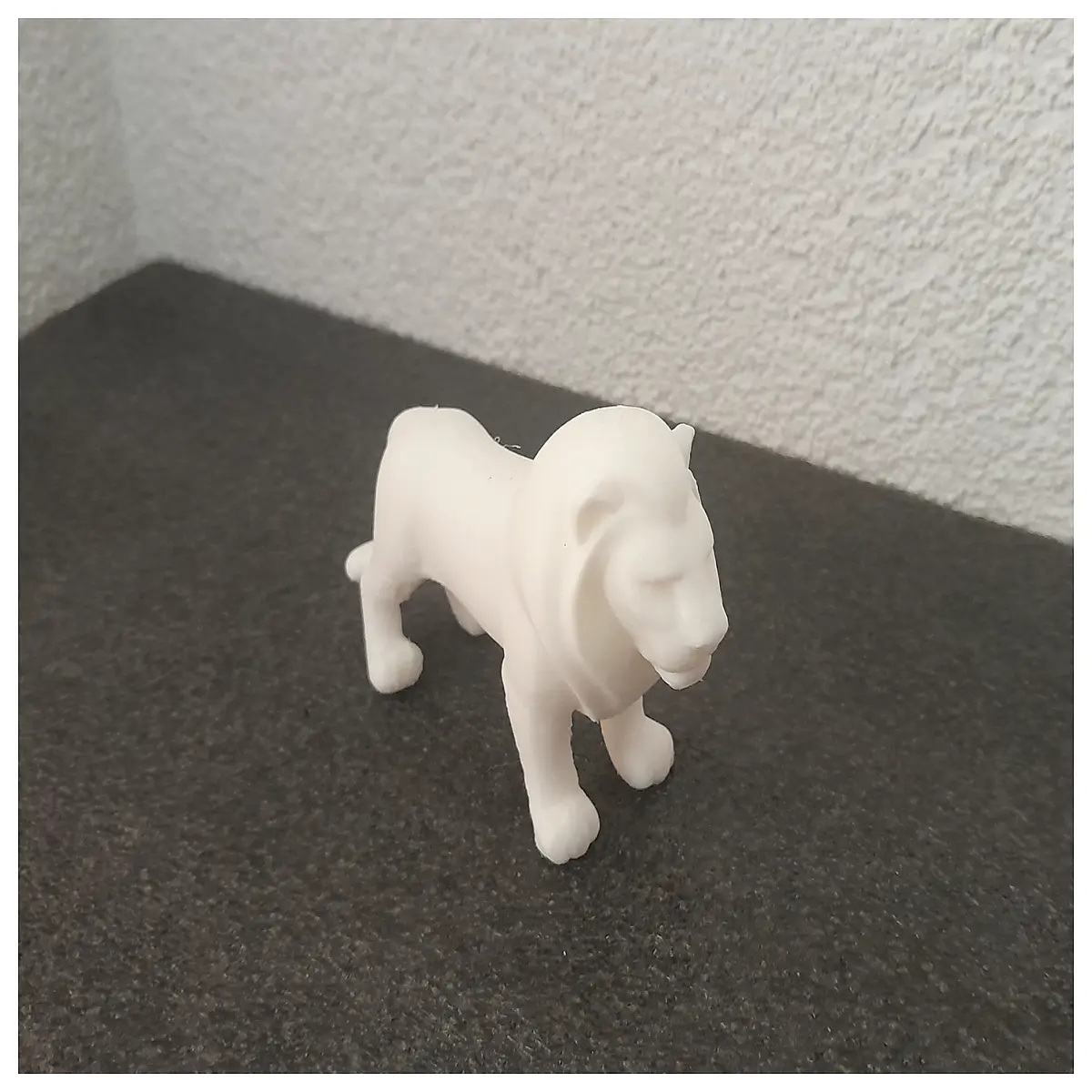 minimalist lion statue decor for living room modern home accessories abstract animal art sculpture office desk ornament