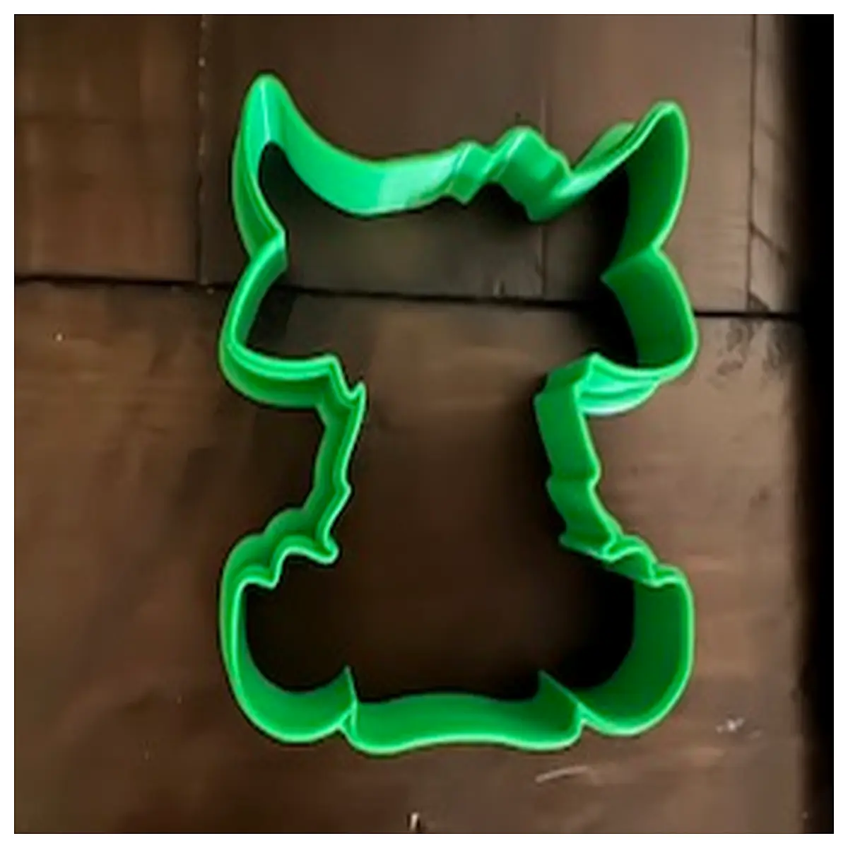 scottish highland cow cookie cutter for baking large sugar cookies fondant shapes and clay crafts