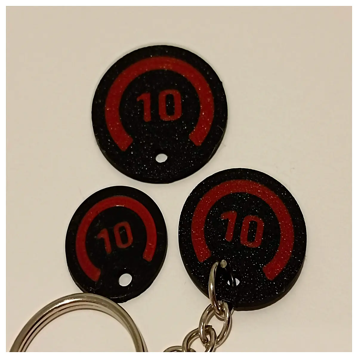 faceit level 10 keychain cs2 gaming gear collectible metal badge pendant for backpacks bags