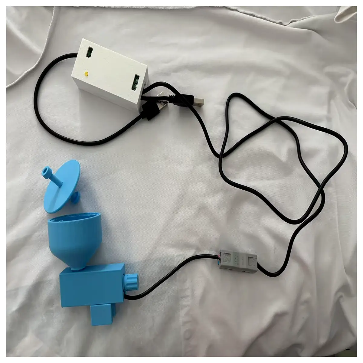 automatic fish feeder with timer for aquariums programmable pet food dispenser
