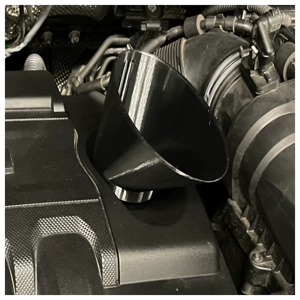auto oil funnel with hose for universal car maintenance tool