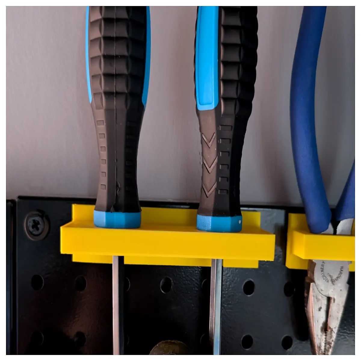 pegboard screwdriver organizer rack holder wall mount storage tool cabinet