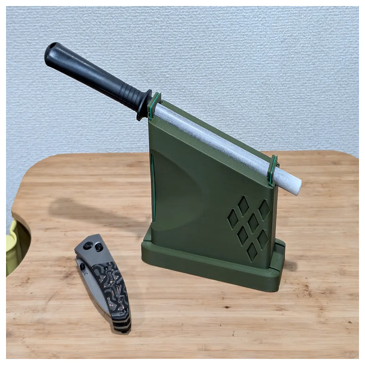 ceramic honing rod for sharpening knives and scissors precision edge restoration tool
