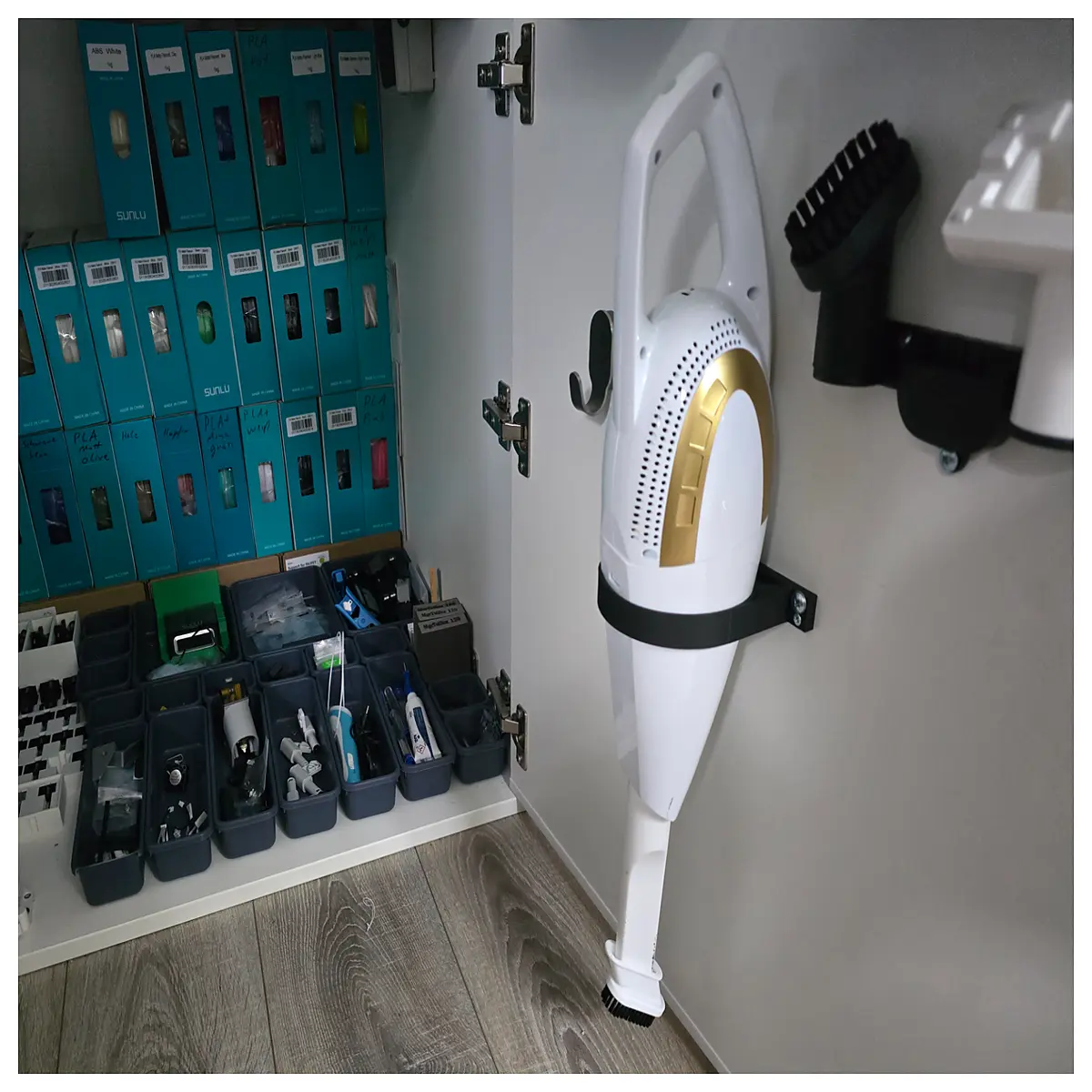 wall mount holder for handheld vacuum cleaner storage rack docking station organizer
