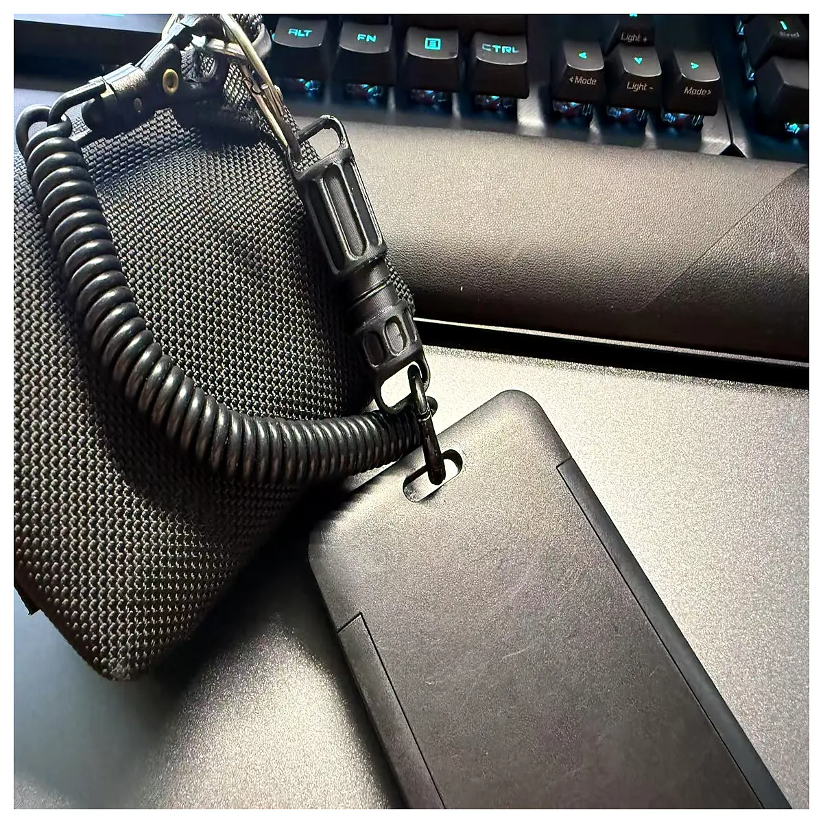 outdoor windproof magnetic keychain holder for hiking camping travel gear
