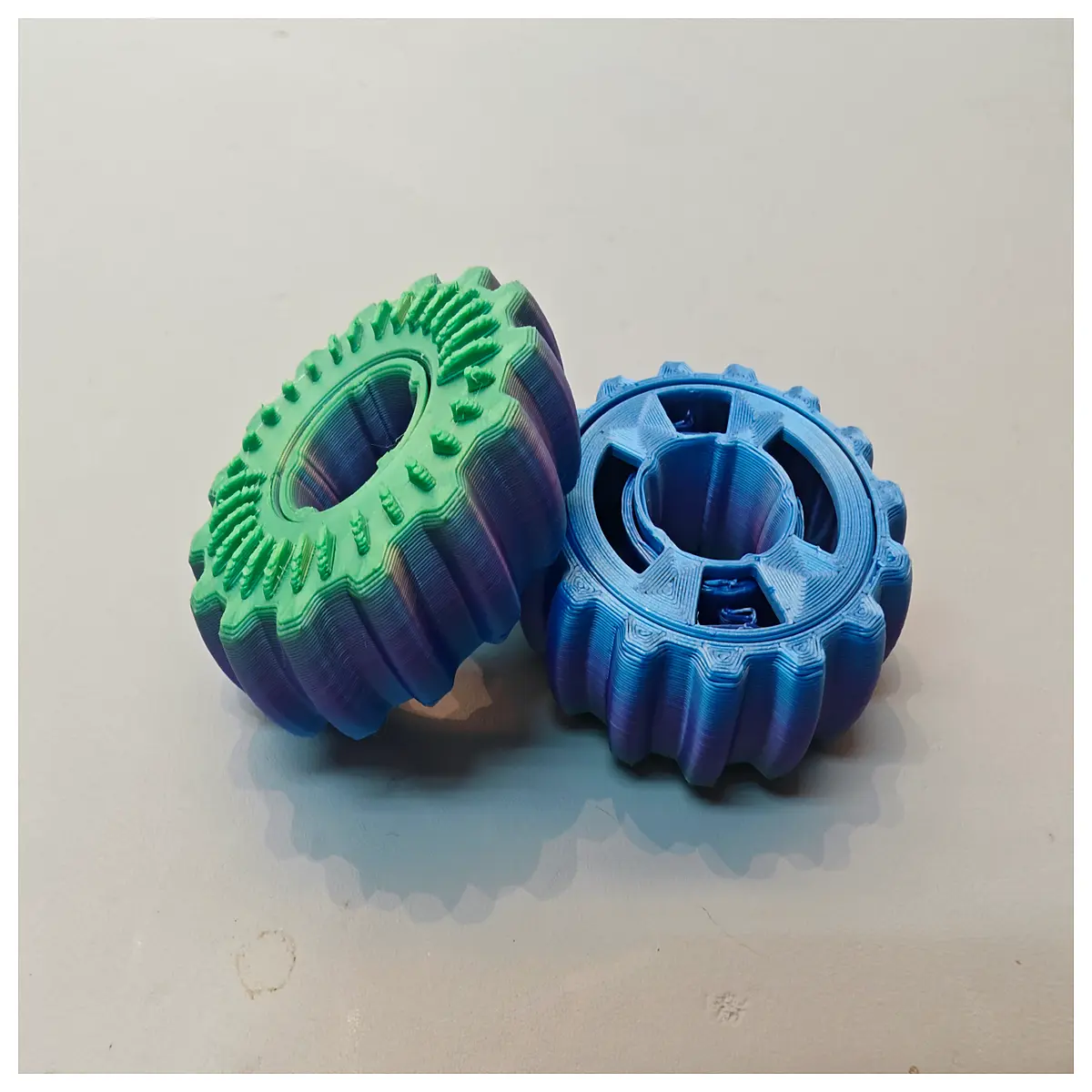 ratchet fidget toy spinning coin donut stress relief anti anxiety sensory tool for adults kids pocket size