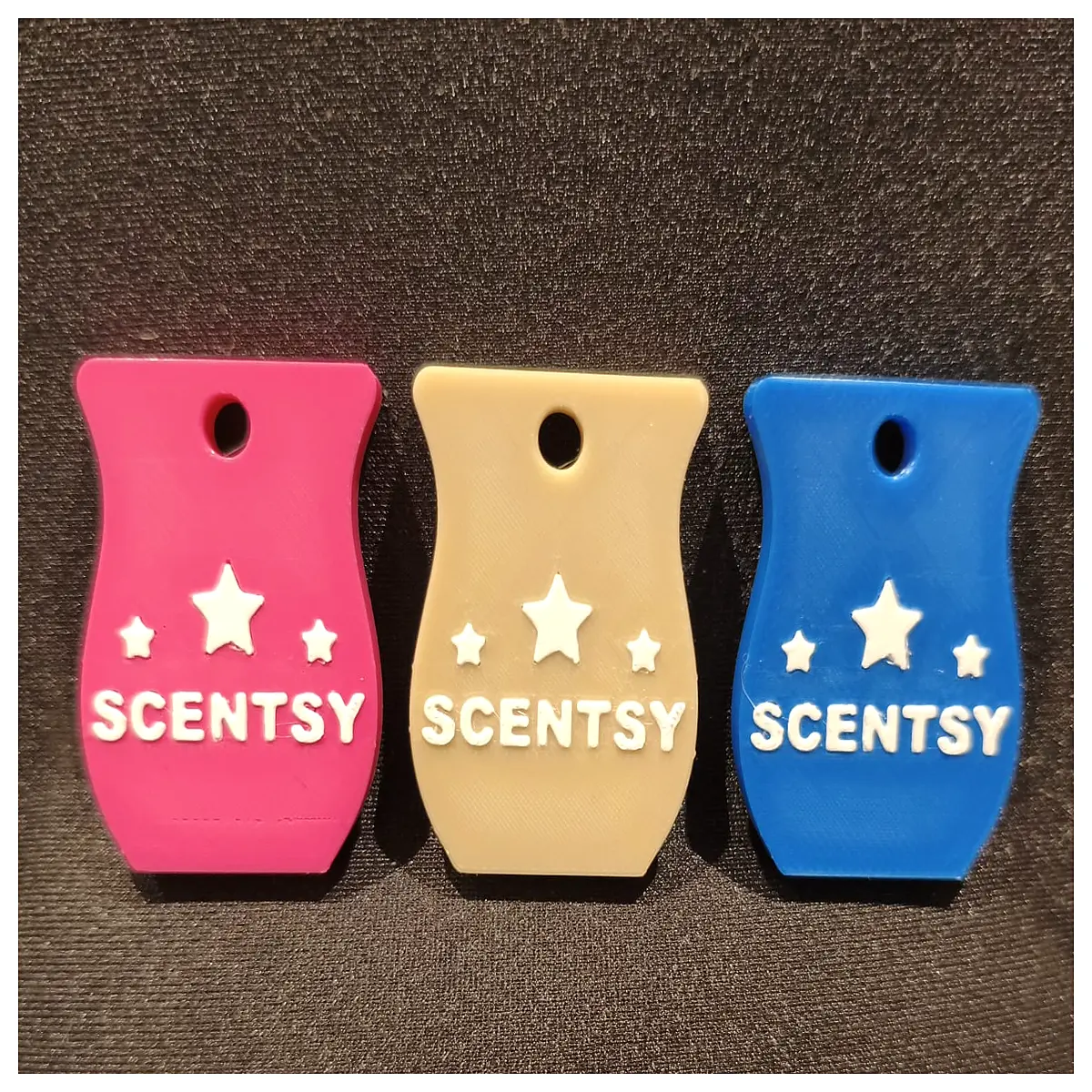 scentsy keychain wax melt holder portable fragrance dispenser for bag purse car vent personal scent on the go travel friendly