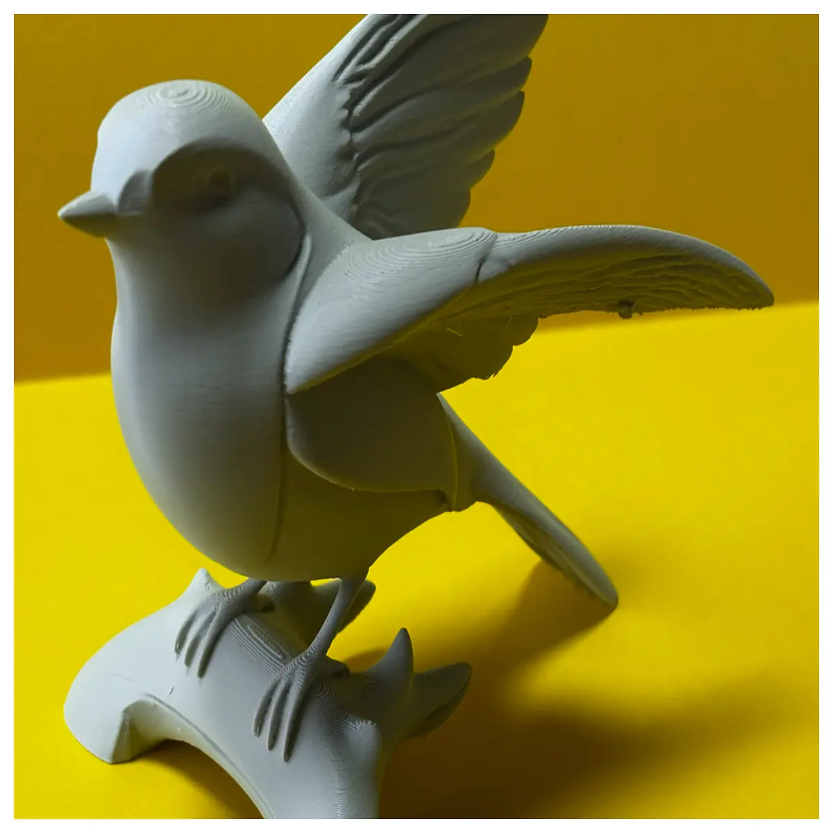 outdoor garden bird statue decoration for yard patio lawn