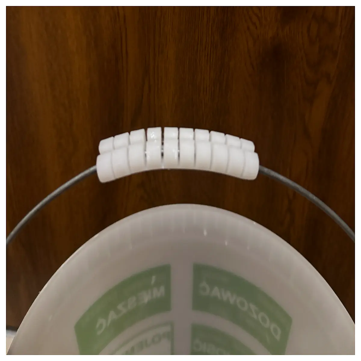 universal flexible bucket handle grip replacement for duty water pails and industrial drums