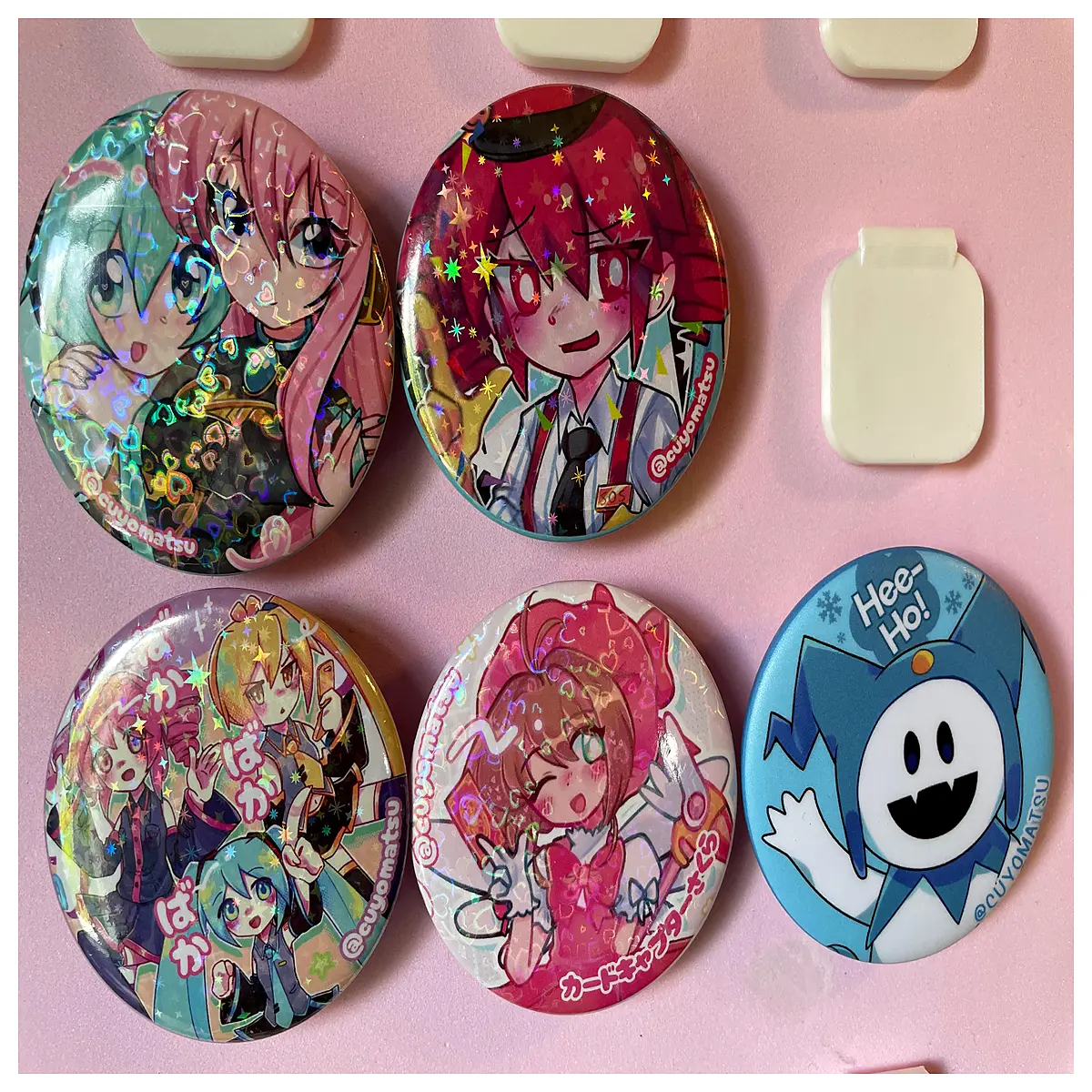 artist badge pin holder for collectors