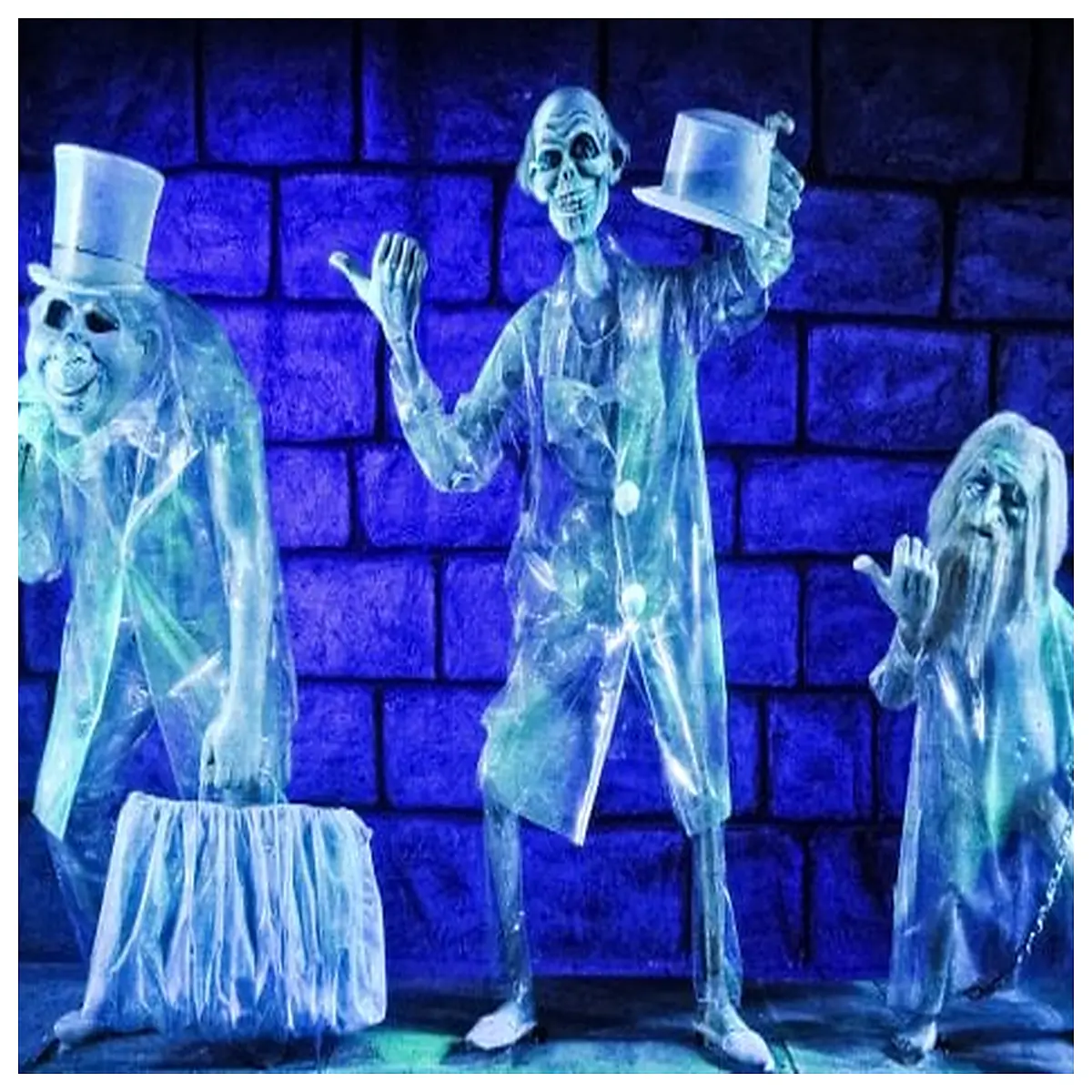 large outdoor inflatable ghost haunted house prop for yard decoration spooky halloween party atmosphere