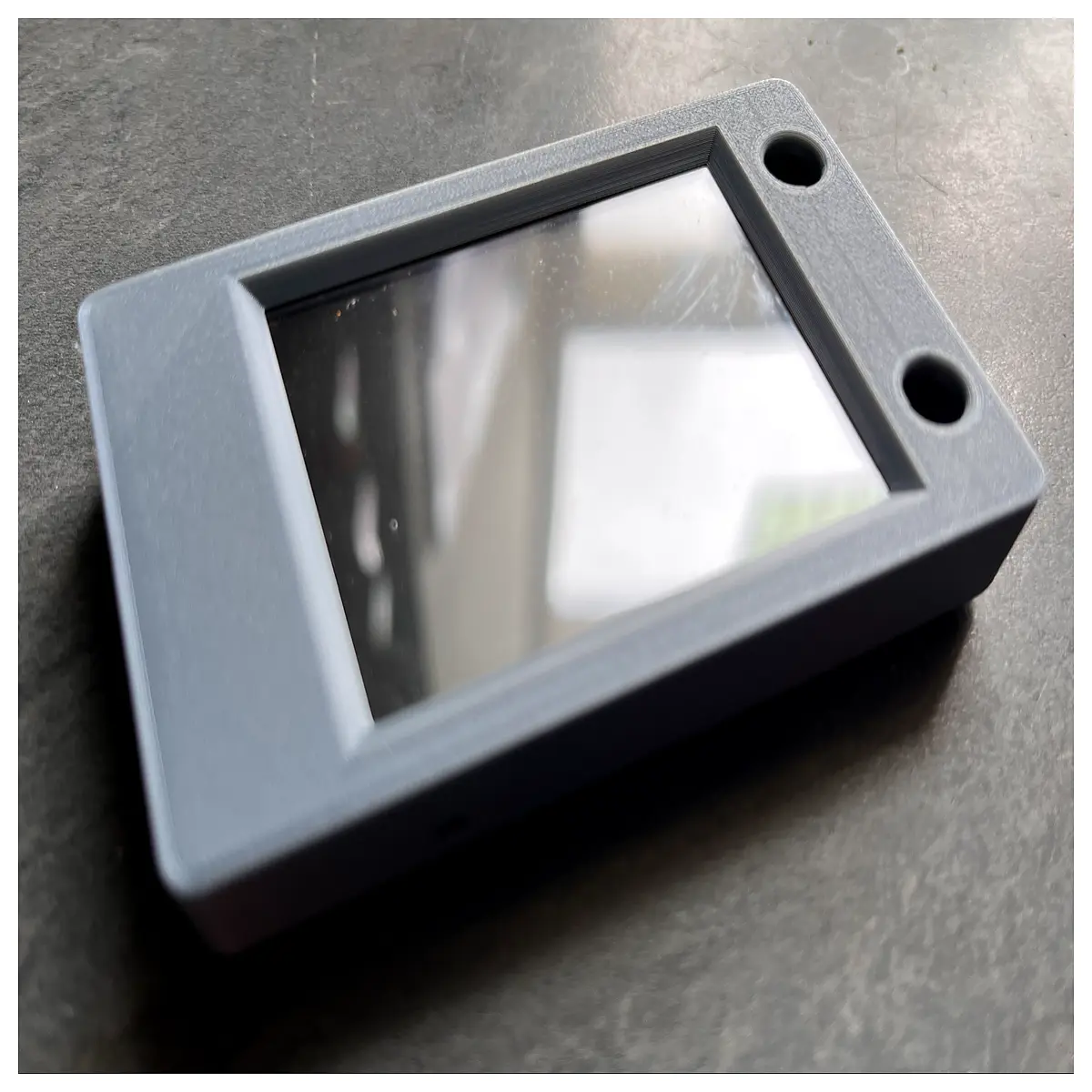 cyd esp32 24 inch lcd module with plastic housing case for diy smart home automation and iot projects