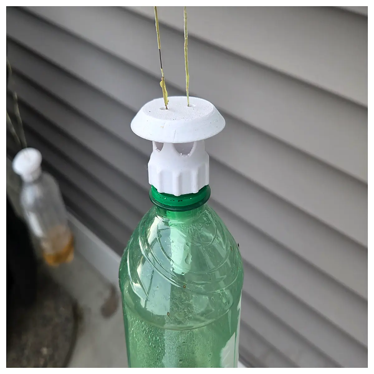 outdoor hanging wasp trap 12oz bait for bees hornets flying garden control