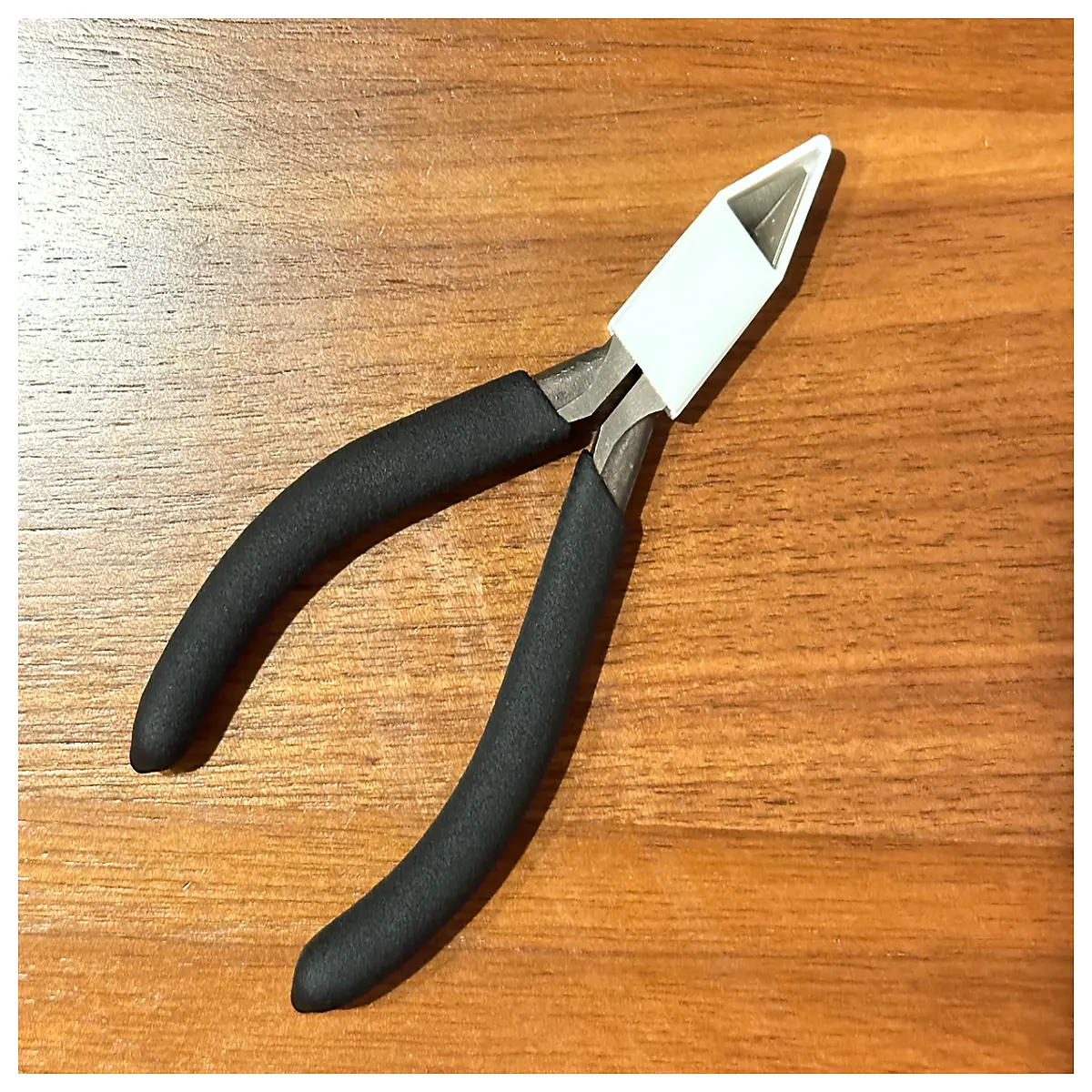ultra thin nippers blade guard protector cover for precision hobby cutting tools maintenance